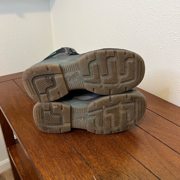 Size 7 Danner Tektite 4.5 Gray‎ Blue
XCR GORE-TEX ASTM Hiker Boots - Picture 6 of 11